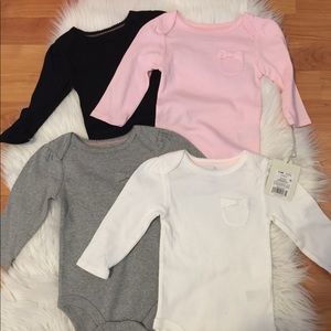 Long sleeve onsie bundle size 3/6